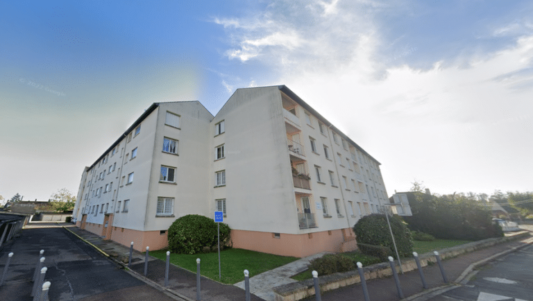 Le feu se declare dans la cave dun immeuble deux